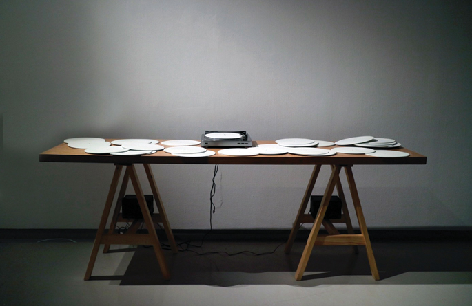 Op.50874, 2016, sound, LPplayer, speaker, iphone, table, 2.4m x 0.7m x 0.8m